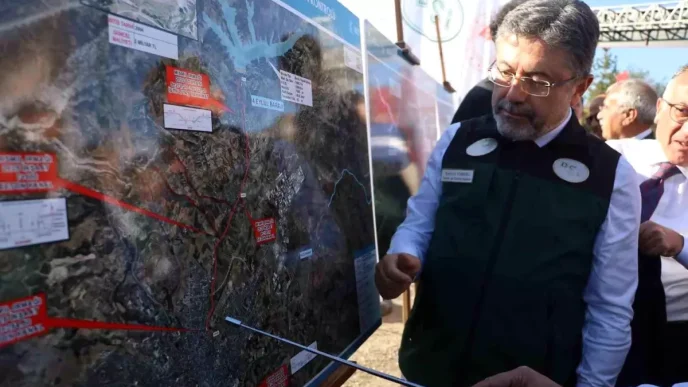 Tarim ve Orman Bakani Yumakli Sivasta Su Projelerinin Temelini Atti