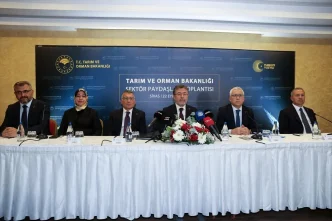 Tarim ve Orman Bakani Yumakli Sivasta tarim sektoru temsilcileriyle bulustu