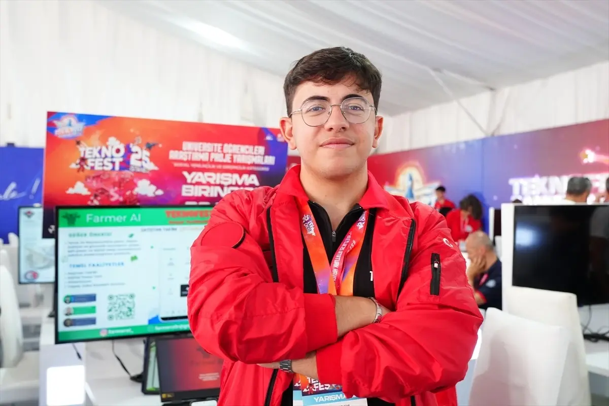 Tarim ve hayvancilikta dijital donusum hedefleyen Farmer AI TEKNOFESTte birinci