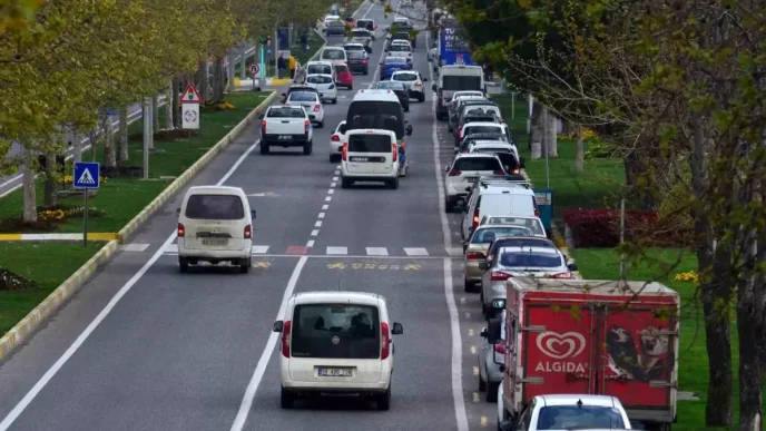 Tekirdagda Trafige Kayitli Motorlu Tasit Sayisi 374 Bine Ulasti