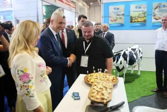 Ticaret Bakani Bolat KKTC Ureticilerine Destek Soz Verdi