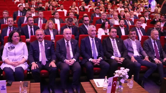 Ticaret Bakani Omer Bolat Turkiye Ekonomisi Zorluklara Ragmen Buyuyor