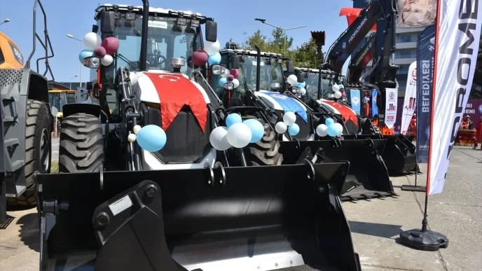 Trabzon Buyuksehir Belediyesinden 17 Yeni Is Makinesi