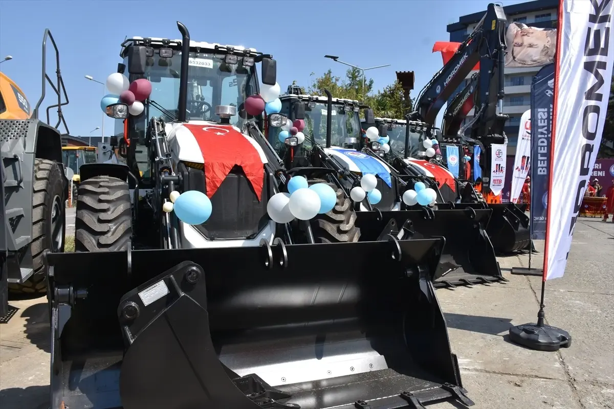 Trabzon Buyuksehir Belediyesinden 17 Yeni Is Makinesi