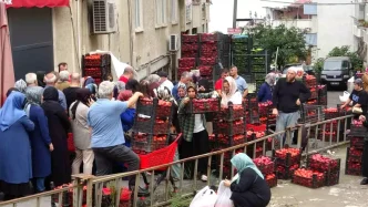Trabzonda Yenilenen Market Acilisinda Izdiham