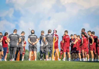 Trabzonsporda Transfer Hareketliligi 8 Yeni Yuz 16 Ayrilan Oyuncu