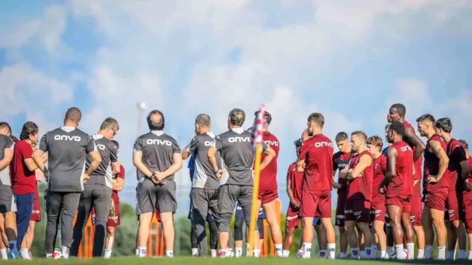 Trabzonsporda Transfer Hareketliligi 8 Yeni Yuz 16 Ayrilan Oyuncu