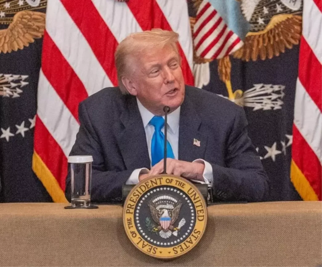 Trump H 1B Vize Ucretini 100 Bin Dolar Olarak Belirledi