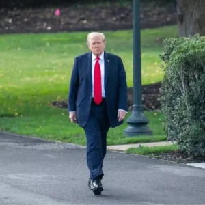 Trump New York Timesa 15 Milyar Dolarlik Dava Aciyor