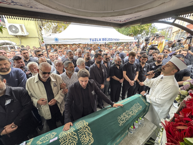 Tuğberk Yavuz'dan annesi Güllü'ye en acı veda! 'Helal olsun' haykırışı yürekleri yaktı