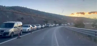 Tunceli Elazig Feribot Seferleri Firtina Nedeniyle Durdu
