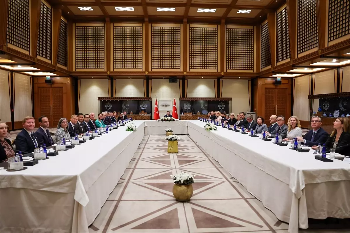 Turkiye AB Iliskilerinde Somut Adimlar Gundeme Geldi