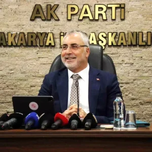 Turkiye Ekonomisi 20 Ceyrektir Buyuyor