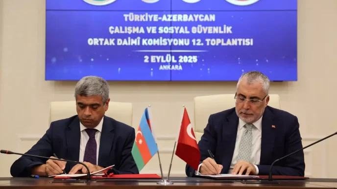 Turkiye ve Azerbaycan Arasinda Isbirligi Protokolu Imzalandi