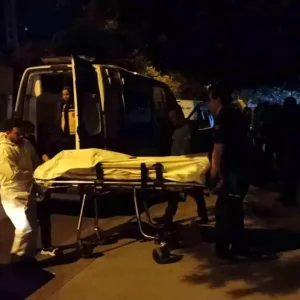 Umraniyede Agacta Cansiz Bedeni Bulundu