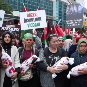 Umraniyede Binlerce Vatandas Gazze Icin Yurudu