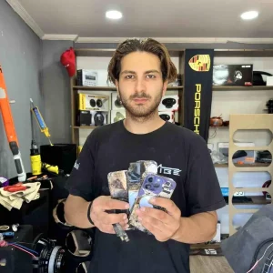 Umraniyede Bir Vatandasin Cebindeki Telefon Alev Aldi