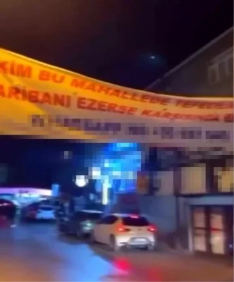 Umraniyede Illegal Pankart Asan 6 Kisi Gozaltina Alindi