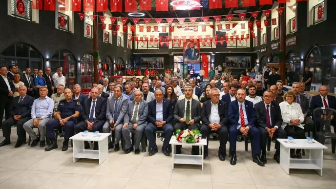 Usakta Yilin Ahisi Ali Yilmaza Odul