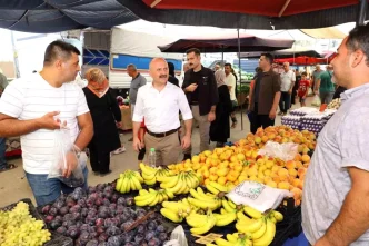 Vali Osman Varol Semt Pazarini Ziyaret Etti