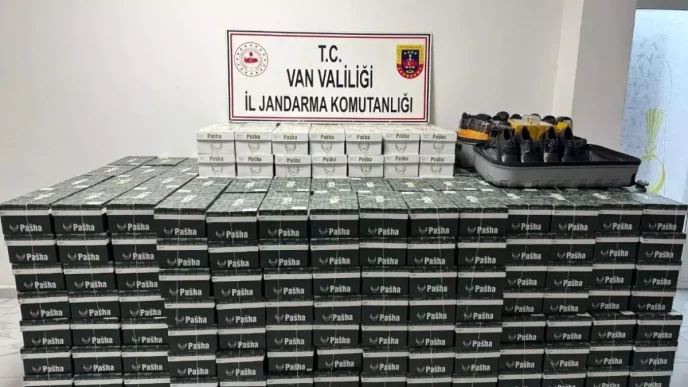 Vanda 1 Milyon TL Degerinde Kacak Ayakkabi Ele Gecirildi