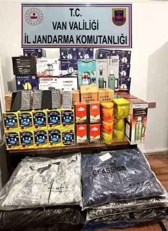 Vanda Gumruk Kacagi Malzemeler Ele Gecirildi