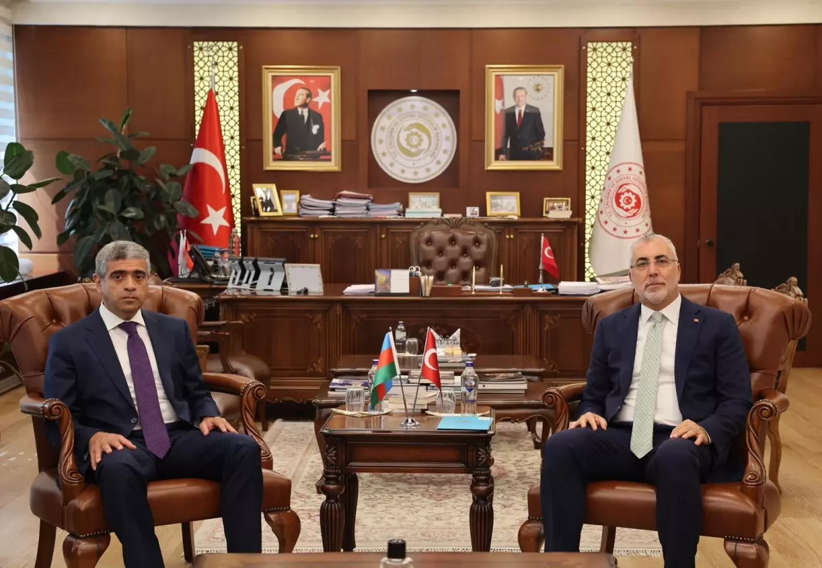 Vedat Isikhan ve Anar Aliyev Ikili Gorusme Gerceklestirdi