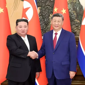 Xi Jinping ve Kim Jong undan Ikili Iliskilerin Gelistirilmesi Vurgusu