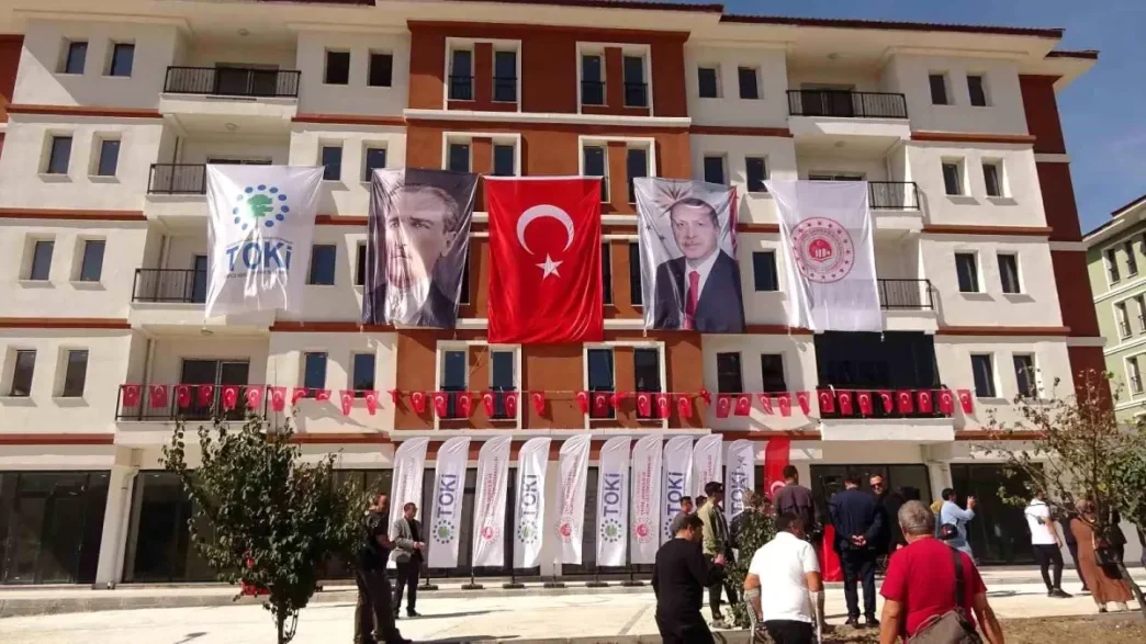 Yozgatta TOKI Konutlarinin Anahtar Teslim Toreni Gerceklestirildi