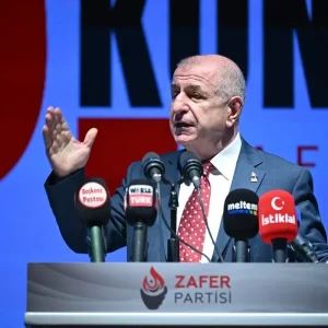 Zafer Partisi Tuzuk Degisikligi ile Gelecege Yuruyor