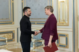 Zelenskiy Ingiltere Disisleri Bakani Cooper ile Kritik Gorusme Gerceklestirdi