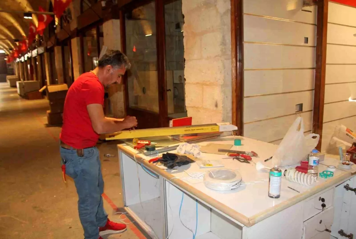Zincirli Bedesten Carsisi 3 Yil Aradan Sonra Yeniden Acildi