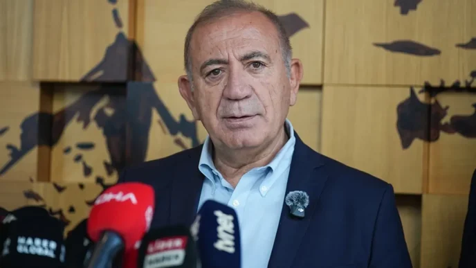 chp gusel tekin dahil 6 ismi partiden ihrac etti 19090125 6215 amp