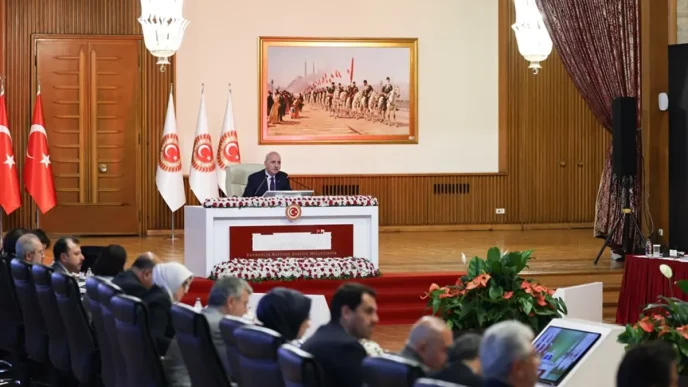komisyonda gerginlik dem parti salonu terk etti 19061496 5192 amp