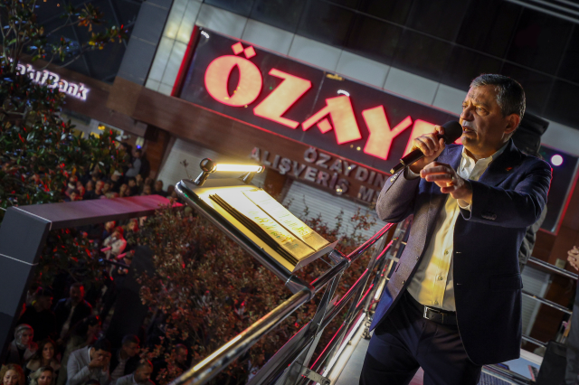 CHP lideri Özel, Arnavutköy'de 4 iddia sıralayıp Başsavcı Gürlek'e seslendi