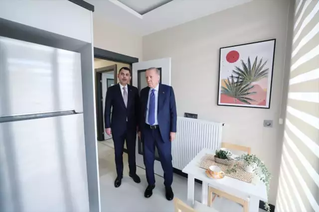 Yüzyılın Konut Projesi'nin detaylarını açıklayan Cumhurbaşkanı Erdoğan, örnek daireyi inceledi