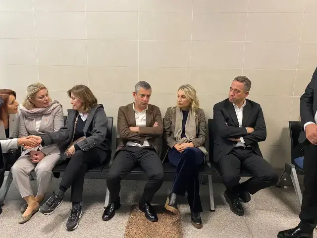 Ekrem İmamoğlu "casusluk" soruşturmasında ifade vermek için adliyede 5 Ekrem İmamoğlu 'casusluk' soruşturmasında ifade vermek için adliyede