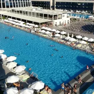 2025 Turizm Sezonu Antalyada Guclu Geciyor