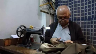 59 Yıldır 1950 Model Makinesiyle Terzilik Yapıyor 10 59 Yildir 1950 Model Makinesiyle Terzilik Yapiyor