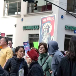 ABDde No Kings Protesto Gosterileri Trump Yonetimine Karsi Eylemler