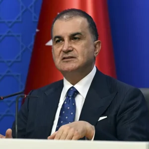 AK Parti Sozcusu Celik Cumhurbaskanimiz Netanyahu ile ayni zirvede olmayi