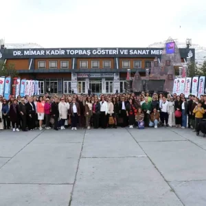 AYTO Kadin Girisimci Kurulu Franchising Fuarinda Aydini Temsil Etti