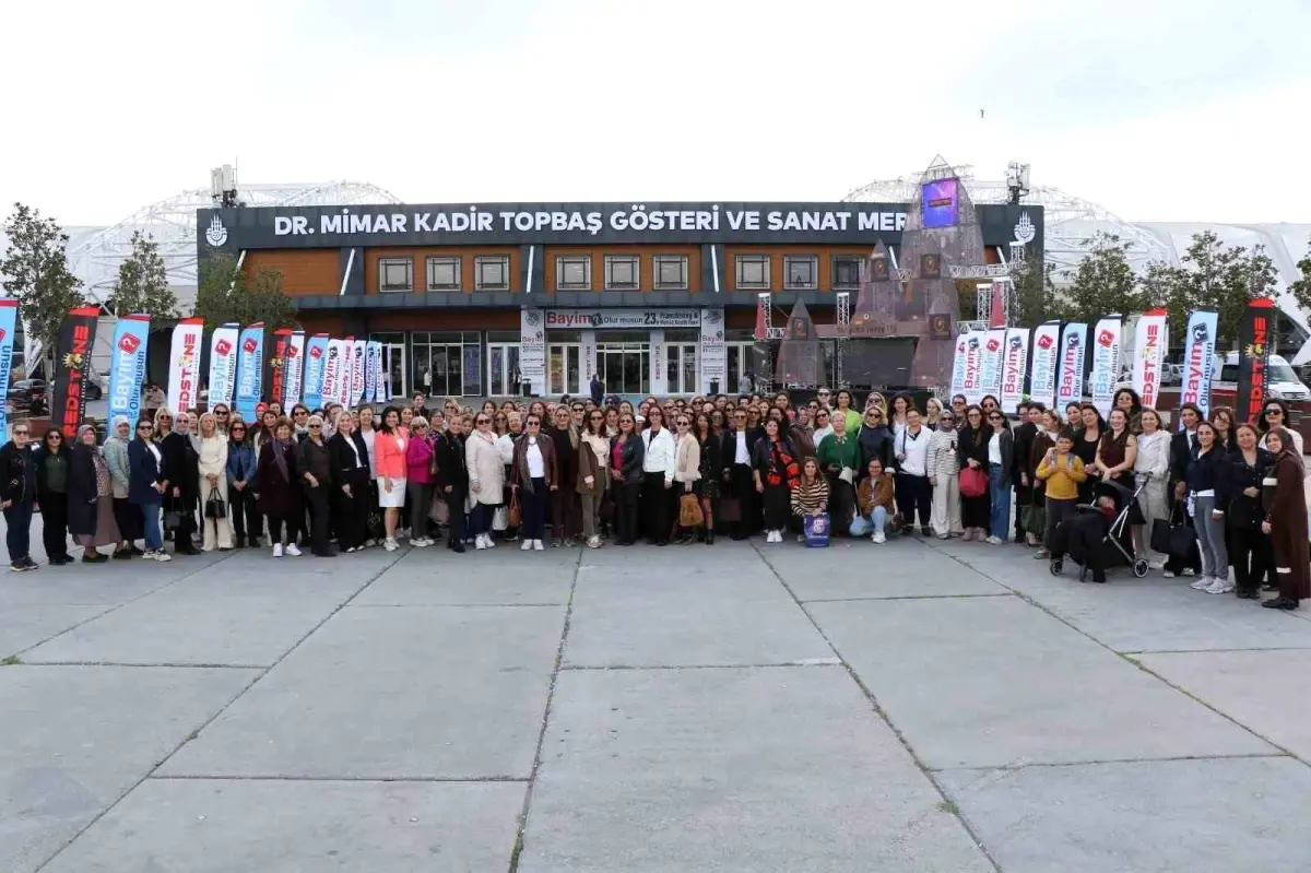 AYTO Kadin Girisimci Kurulu Franchising Fuarinda Aydini Temsil Etti