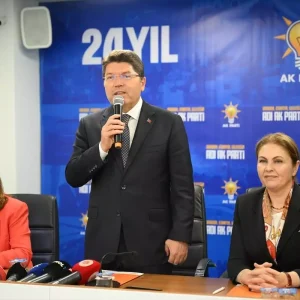 Adalet Bakani Tunc AK Parti Edirne Il Baskanliginda konustu Aciklamasi
