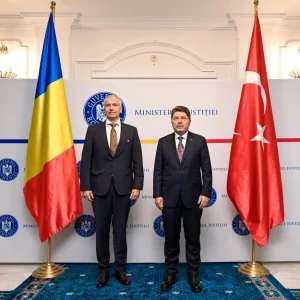 Adalet Bakani Yilmaz Tunc Romanyada Ikili Gorusme Gerceklestirdi