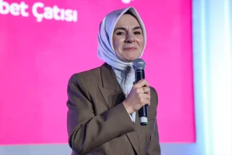 Aile ve Sosyal Hizmetler Bakani Goktas Aile Festivalini ziyaret etti