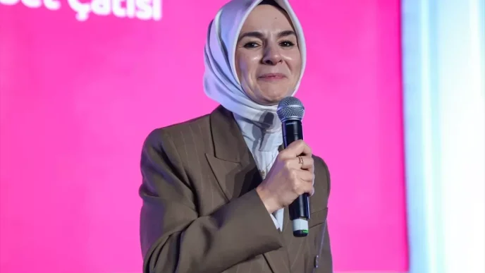 Aile ve Sosyal Hizmetler Bakani Goktas Aile Festivalini ziyaret etti
