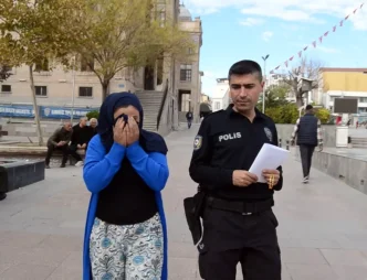 Aksarayda Kuyumcudan 300 Bin Liralik Bilezik Calan Kadin Yakalandi