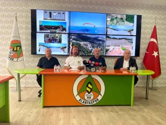 Alanyaspor Yonetiminden Yamac Parasutu Iddialarina Yanit