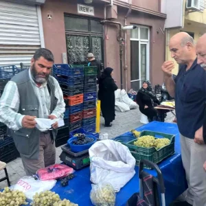 Alasehir Uzumleri Tavsanli Pazarinda Satisa Sunuldu